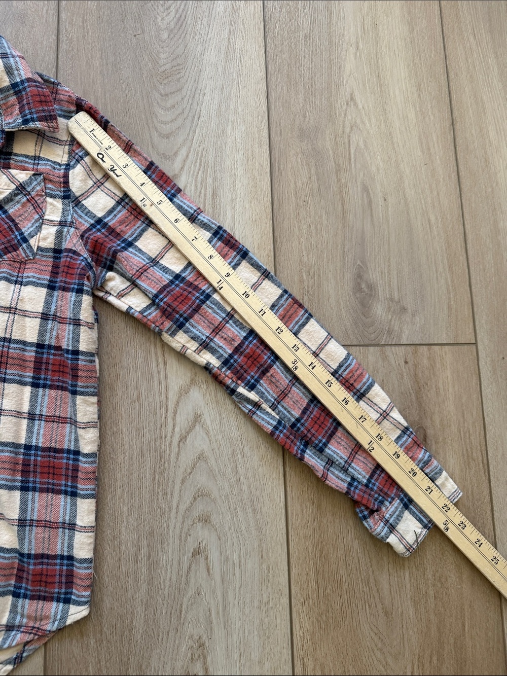 Stoic Women's Cream & Red Plaid Button-Down Shirt - Picture 7 of 9